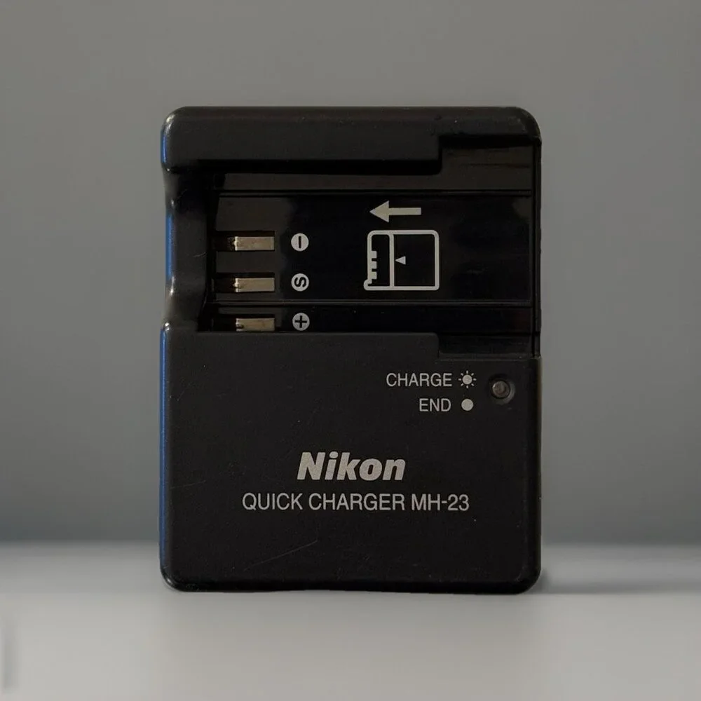 Nikon MH-23 + OEM Quick Charger For EN-EL9 Battery D40x D60 D40 D5000 Authentic